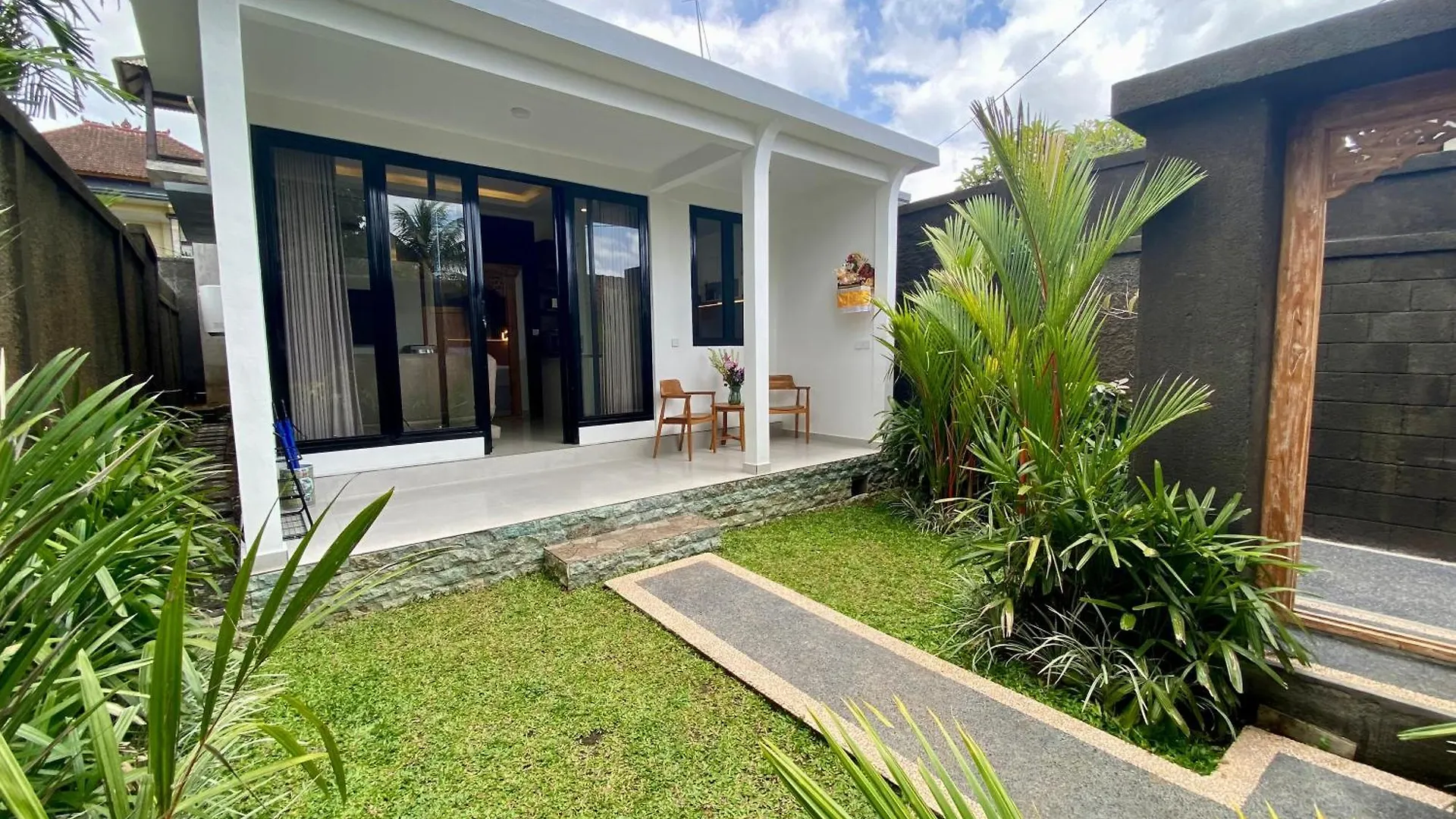 Villa Cempaka Putih By Purra Hospitality 乌布 0*,
